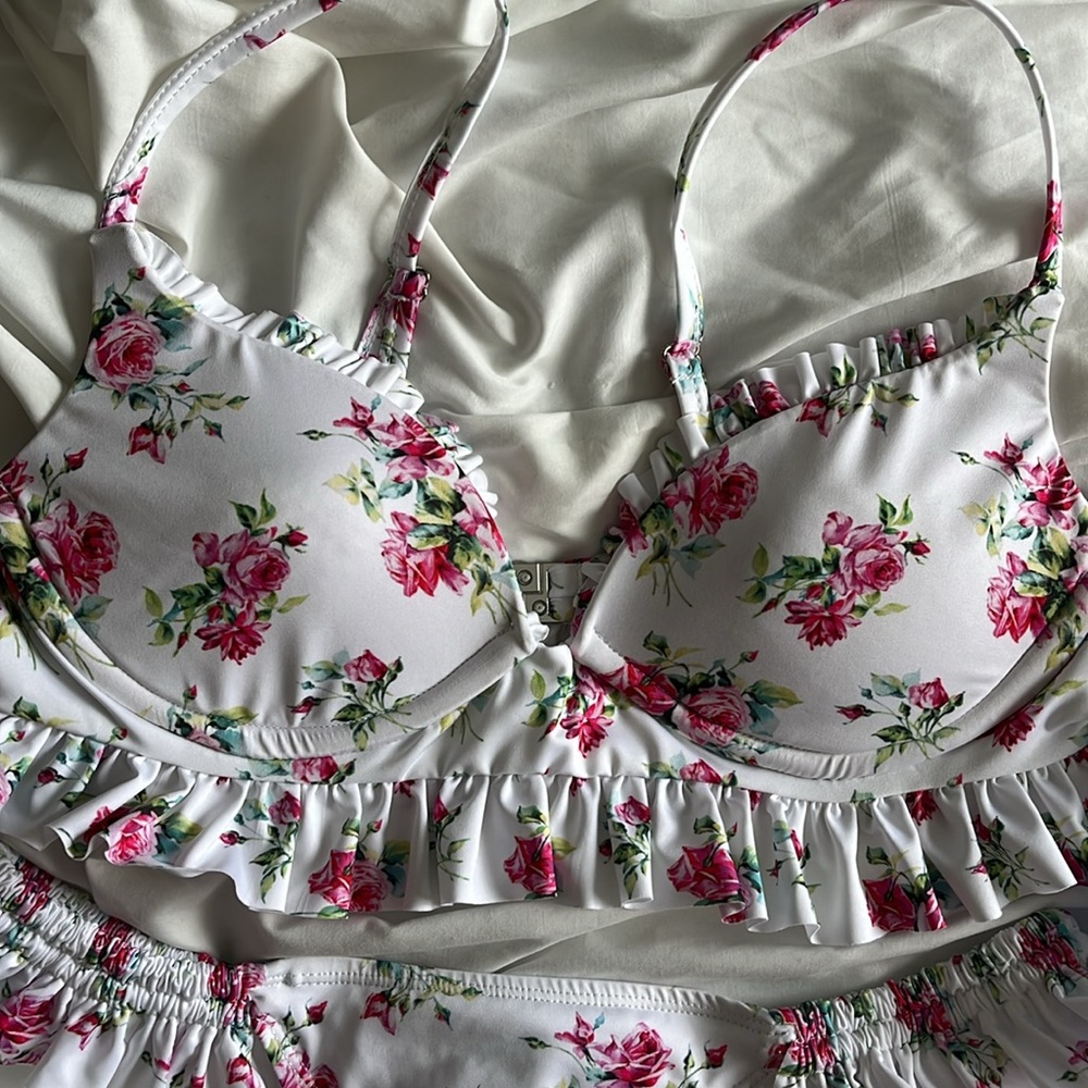 NWOT Kitess Bikini 👙 - Picture 5 of 11